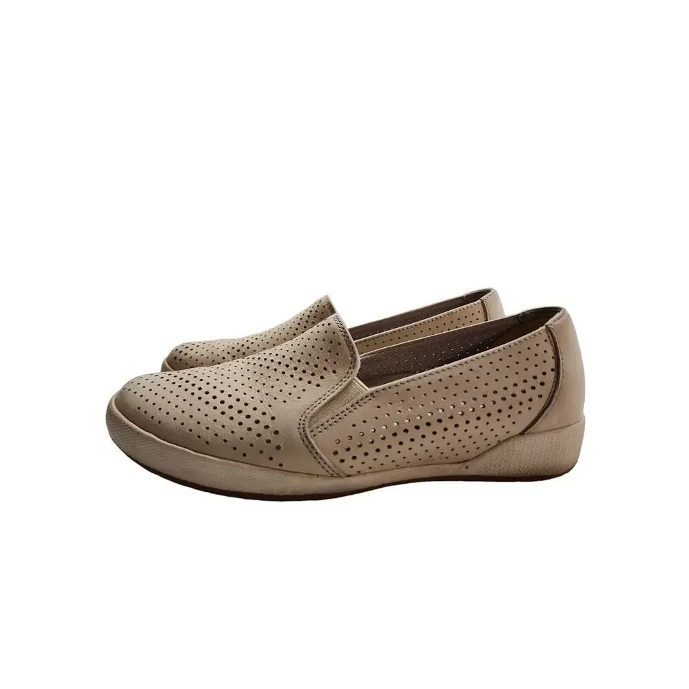 Dansko Odina Women’s Shoes Size 37 / US 6.5-7 Beige Slip On Loafers